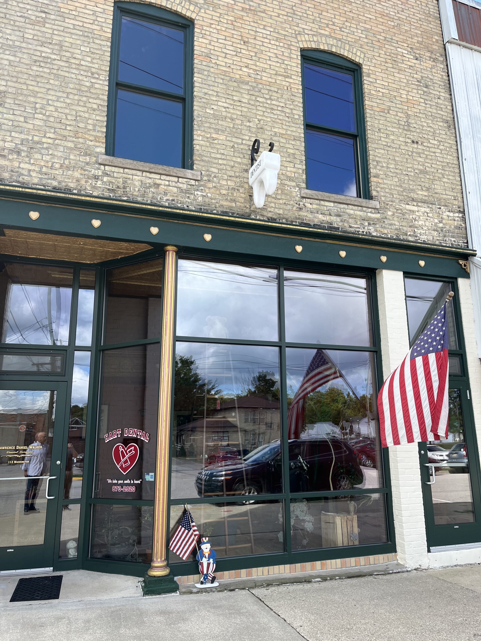 Hart Building Photo - Exterior